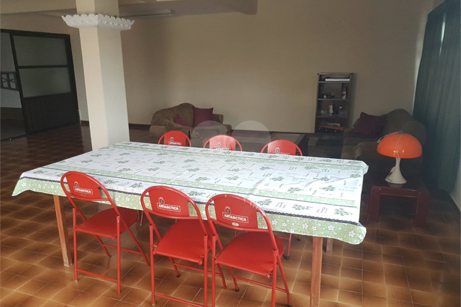 Casa Térrea à venda com 3 quartos, sendo 1 suíte, em Vila Constança, São Paulo, SP