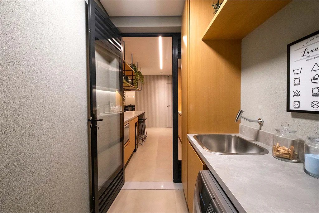 Apartamento à venda com 2 quartos, sendo 1 suíte,  em Pinheiros, São Paulo, SP