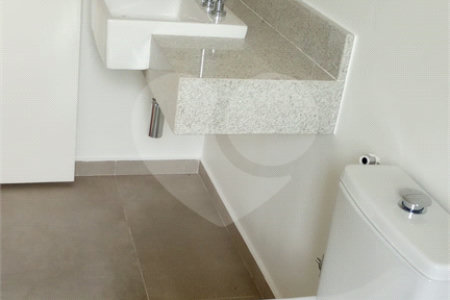 Casa à venda com 4 suítes no condomínio Estância Marambaia, Vinhedo - SP