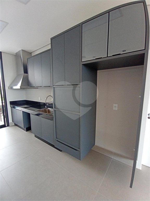 Casa à venda com 4 quartos, sendo 3 suítes,  no condomínio Alphaville Nova Esplanada 3, Votorantim - SP