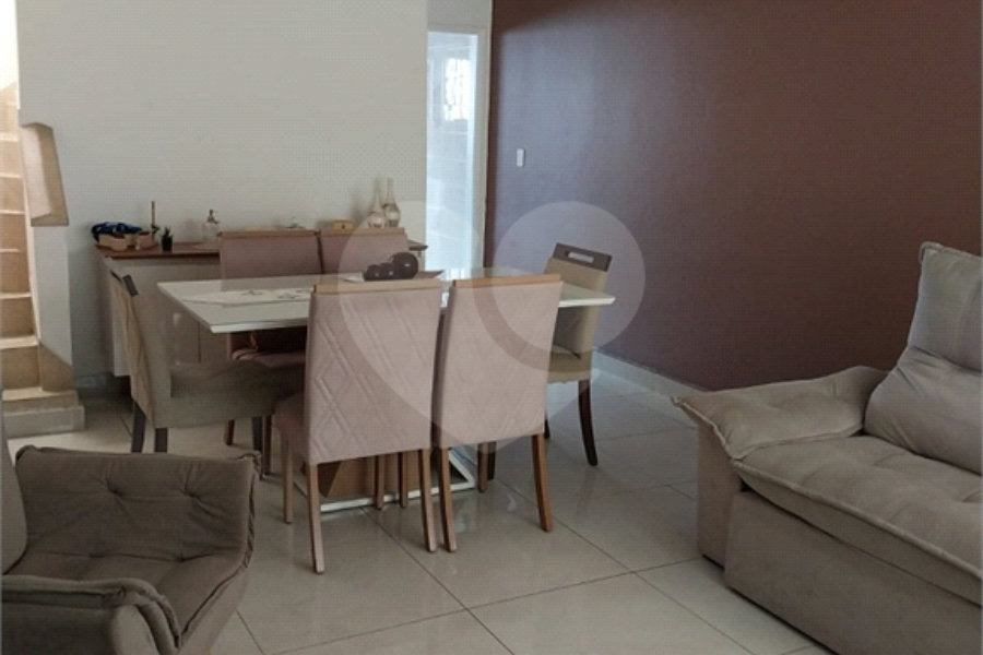 Sobrado à venda com 2 quartos em Tremembé, São Paulo, SP