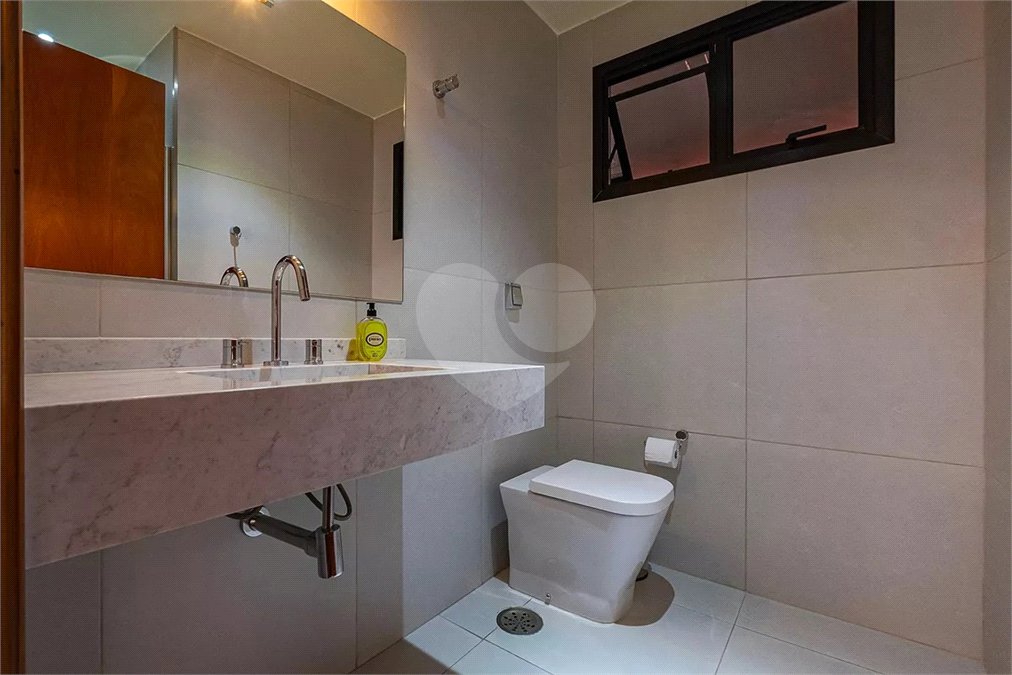 Apartamento à venda com 3 quartos, sendo 1 suíte, em Jardim das Bandeiras, São Paulo, SP
