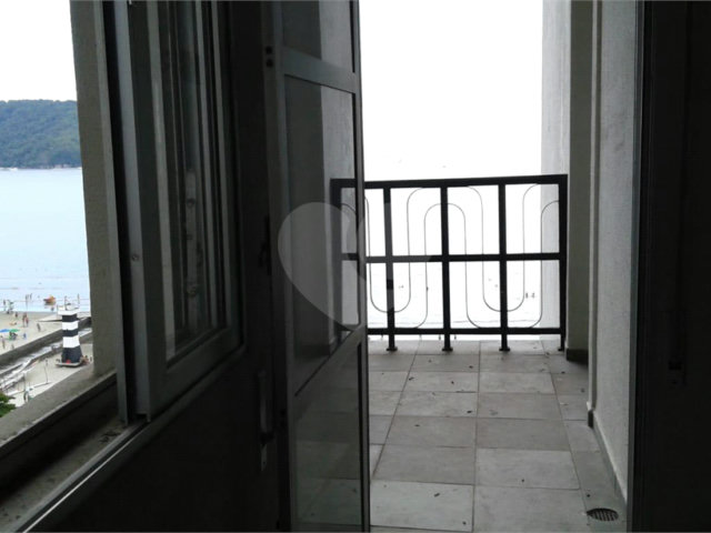 Apartamento à venda com 3 quartos, sendo 1 suíte,  em Aparecida, Santos, SP