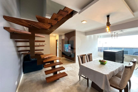Duplex à venda com 3 quartos, sendo 2 suítes,  em Toninhas, Ubatuba, SP
