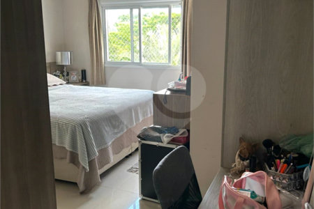Apartamento à venda com 3 suítes em Jardim Marajoara, São Paulo, SP