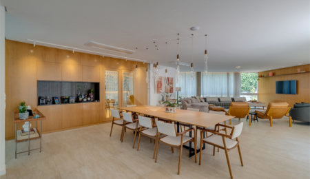 Casa à venda com 3 suítes no condomínio Residencial Canumã, São Paulo - SP