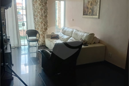 Sobrado à venda com 4 quartos, sendo 1 suíte,  em Parque Santa Laura, Ferraz de Vasconcelos, SP