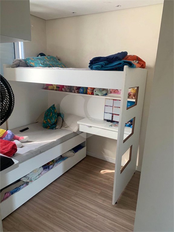 Apartamento à venda com 2 quartos em Parque Reboucas, São Paulo, SP