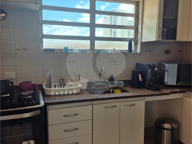 Casa à venda com 3 quartos, sendo 1 suíte,  em Jardim Prudência, São Paulo, SP