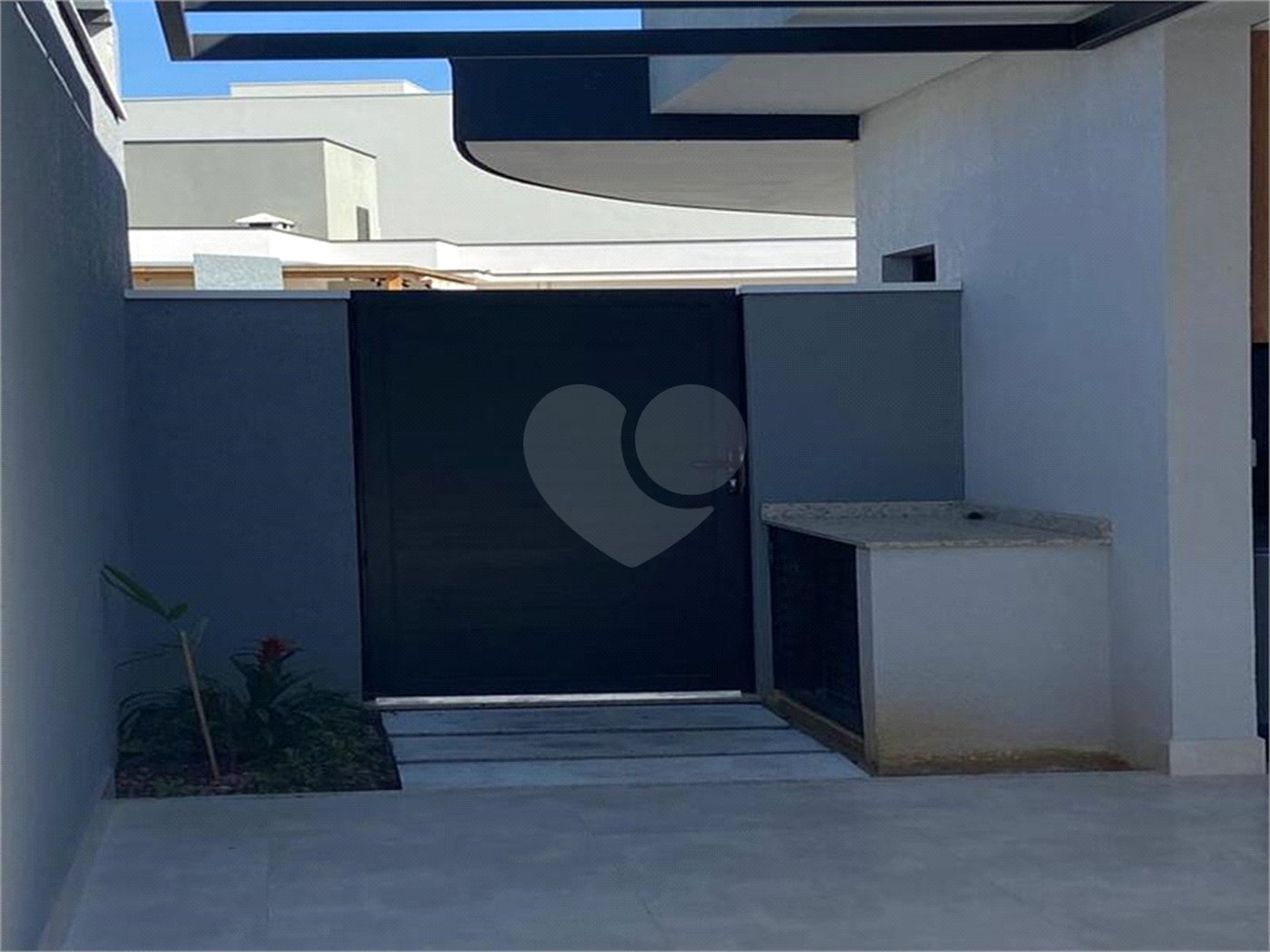 Casa à venda com 3 suítes no condomínio Residencial Maria Dulce, Indaiatuba - SP