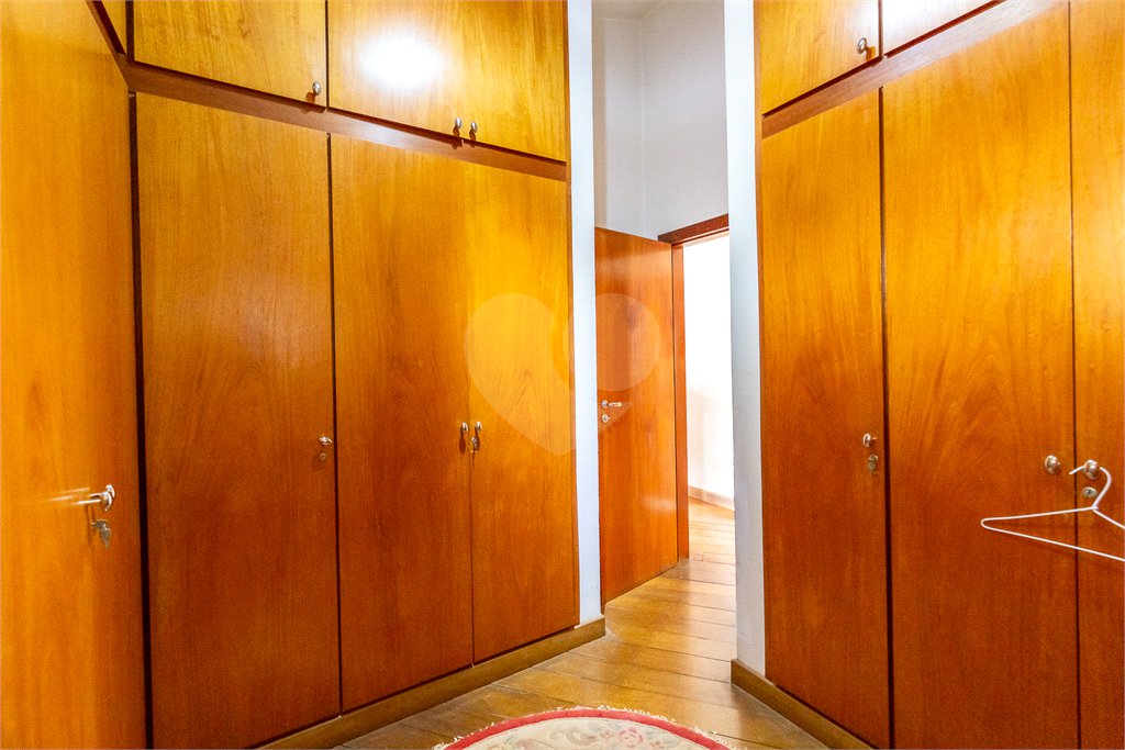 Casa à venda com 4 quartos, sendo 2 suítes, em Brooklin Paulista, São Paulo, SP