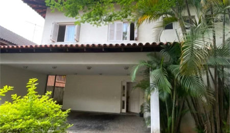 Sobrado à venda ou para alugar com 4 suítes em Morumbi, São Paulo, SP