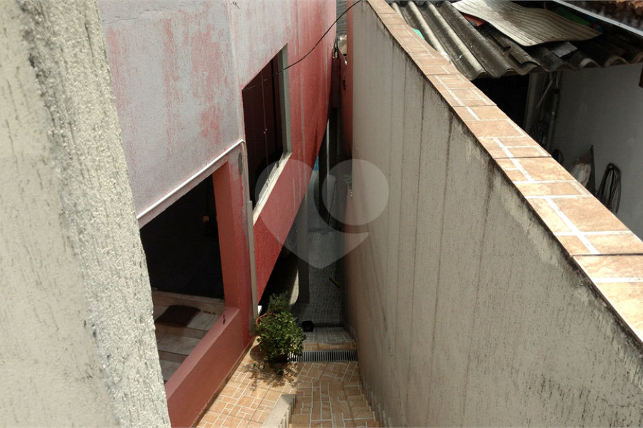Sobrado à venda com 3 quartos, sendo 1 suíte, em Parada Inglesa, São Paulo, SP