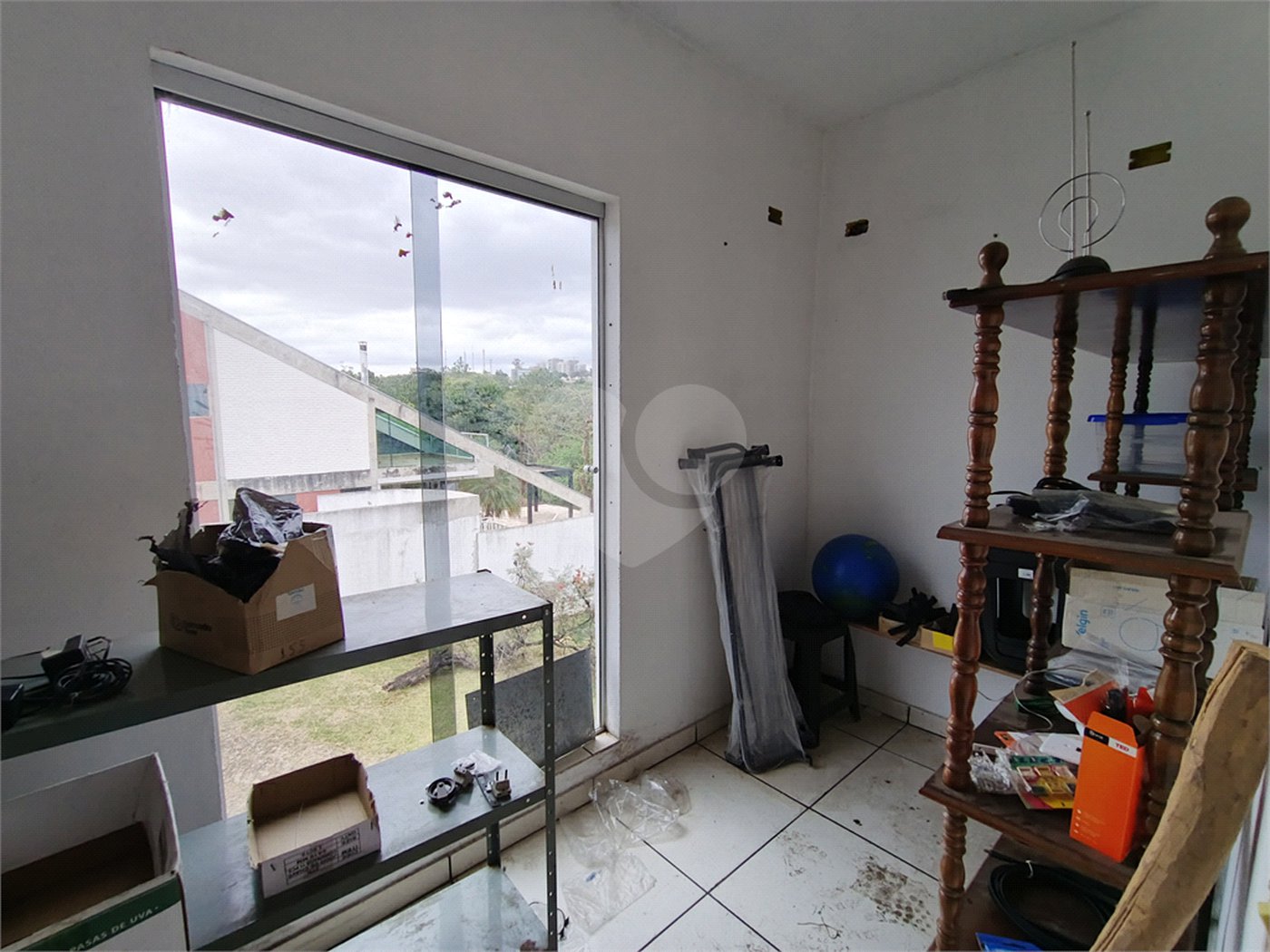Casa à venda com 4 quartos, sendo 3 suítes, no condomínio Rancho Dirce, Sorocaba - SP