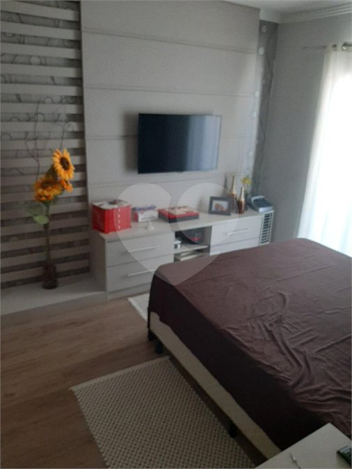 Casa à venda com 3 quartos, sendo 1 suíte,  em Vila Suissa, Mogi das Cruzes, SP