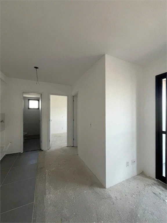 Apartamento à venda com 2 quartos em Jardim Trussardi, São Paulo, SP