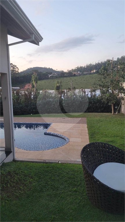 Casa em condomínio à venda com 4 suítes em Guaxinduva, Atibaia, SP