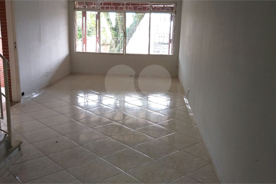 Sobrado à venda com 3 quartos em Água Fria, São Paulo, SP