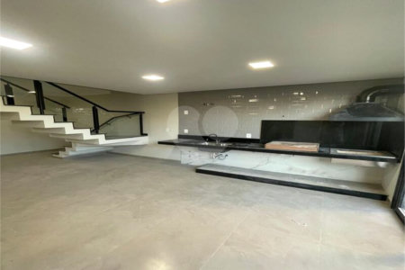 Casa à venda com 3 quartos, sendo 1 suíte, no condomínio Vila Paraty, Indaiatuba - SP