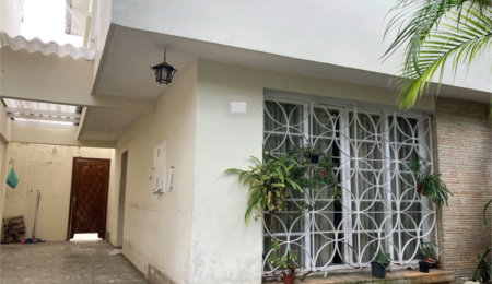 Casa de Vila à venda com 3 quartos, sendo 1 suíte,  em Brooklin Paulista, São Paulo, SP