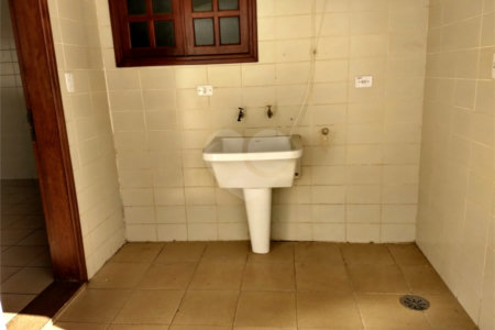 Sobrado à venda com 5 quartos, sendo 1 suíte, em Vila Esperia Ou Giglio, Atibaia, SP