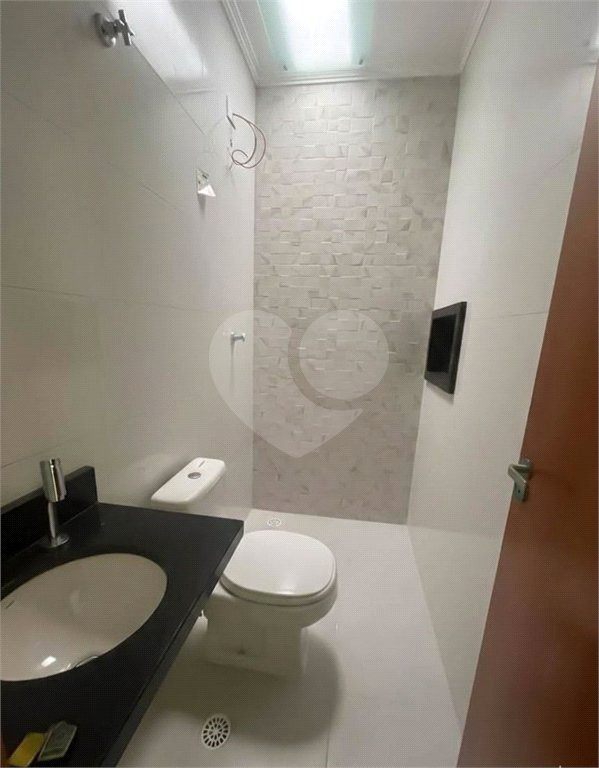 Sobrado 3 dorms sendo 1 suite, 2 vagas e 120m²