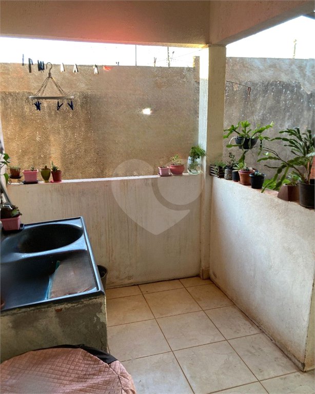 Casa à venda com 3 quartos em Parque dos Ipês I, Ponta Porã, MS