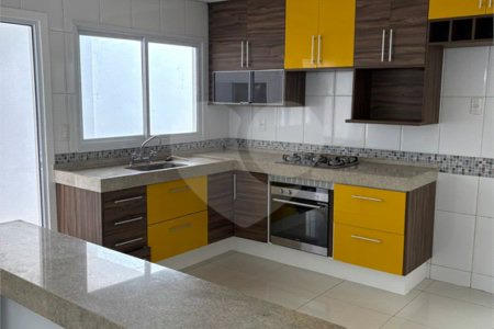 Casa à venda com 3 quartos, sendo 1 suíte, em Cidade Luiza, Jundiaí, SP