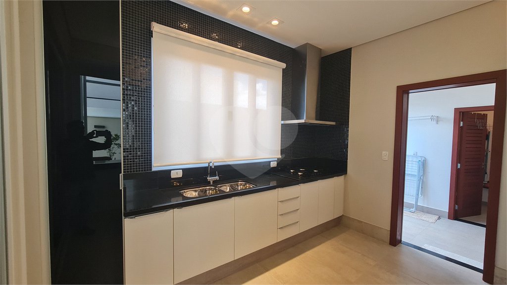 Casa à venda com 4 suítes no condomínio Spazio Verde 1, Itapetininga - SP