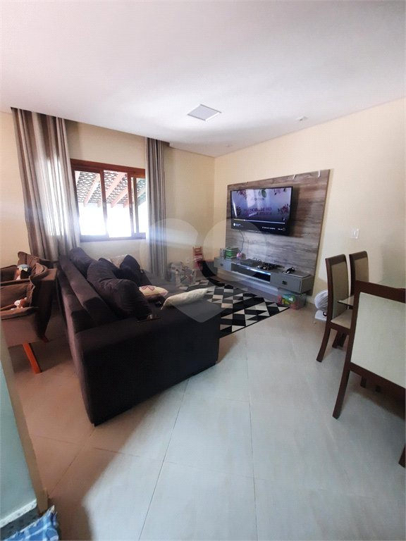 Sobrado à venda com 3 quartos, sendo 1 suíte,  em Jardim Nathalie, Mogi das Cruzes, SP