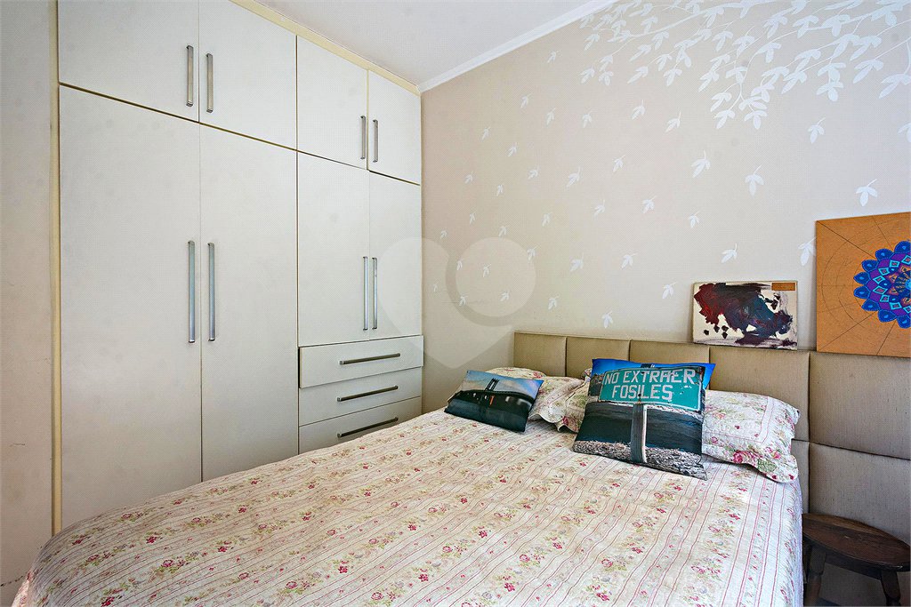 Apartamento à venda com 3 quartos, sendo 1 suíte,  em Jardim Marajoara, São Paulo, SP
