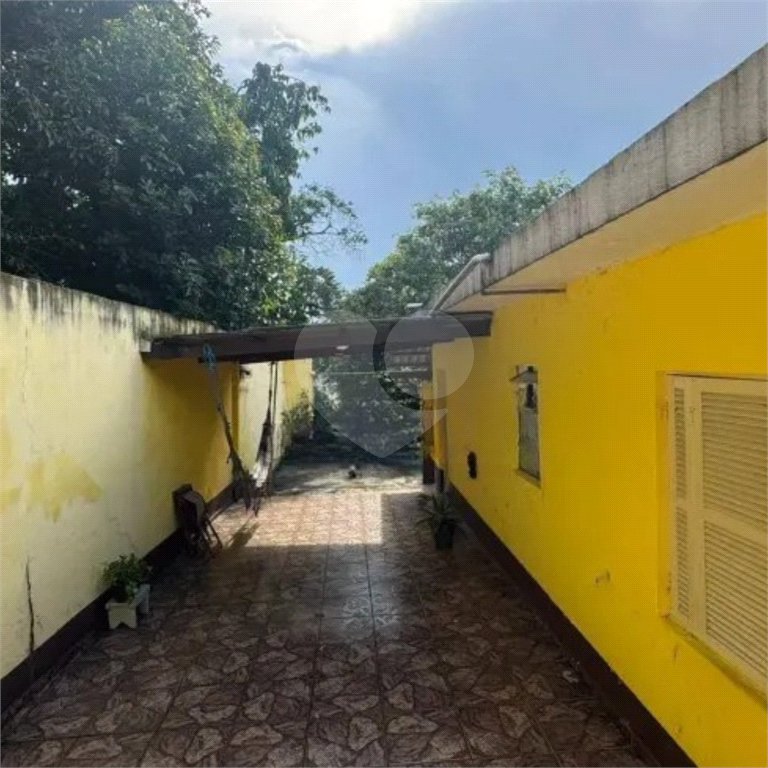 Casa à venda com 4 quartos em Parque Maria Domitila, São Paulo, SP