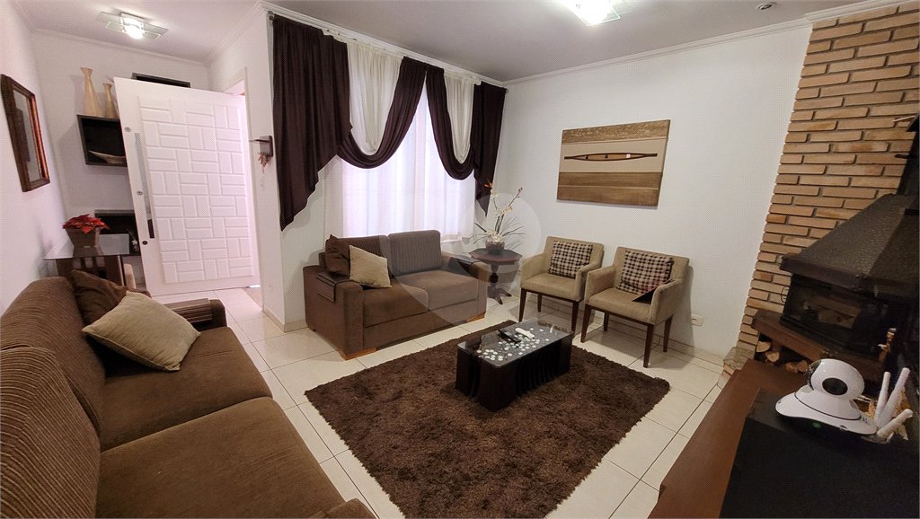 Sobrado à venda com 3 quartos, sendo 1 suíte, em Vila Romana, São Paulo, SP