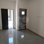 Casa à venda com 3 quartos, sendo 1 suíte, no condomínio Residencial Jardins da Catalunha, Atibaia - SP