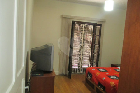 Casa à venda com 2 quartos, sendo 1 suíte, em Mirandópolis, São Paulo, SP