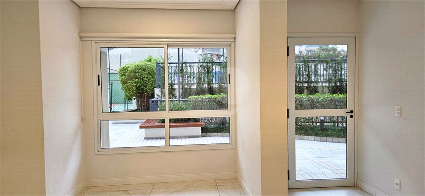 Apartamento à venda com 3 quartos, sendo 2 suítes, em Pinheiros, São Paulo, SP