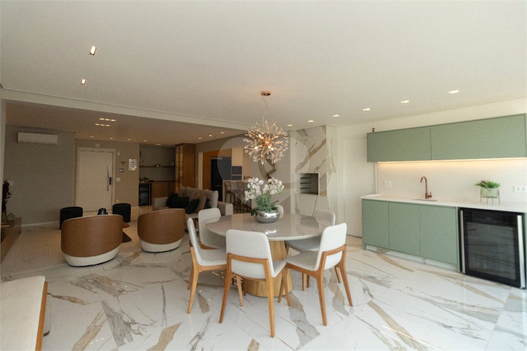 Apartamento à venda com 3 suítes em Vila Mascote, São Paulo, SP