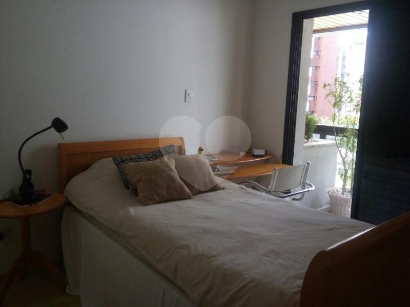 Apartamento à venda com 4 suítes em Jardim Leonor, São Paulo, SP