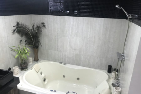Sobrado à venda com 3 quartos, sendo 1 suíte, em Jardim Petrópolis, São Paulo, SP