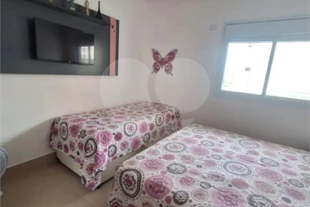 Apartamento com uma suíte para locação ao lado do Shopping Metrô Tatuapé. SP