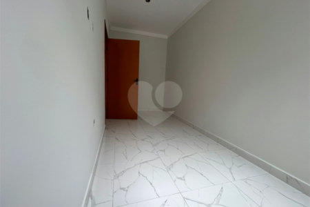 Casa de Vila à venda com 2 quartos, sendo 1 suíte, em Vila Nova Sorocaba, Sorocaba, SP