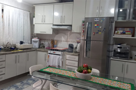 Sobrado à venda com 2 suítes em Água Fria, São Paulo, SP