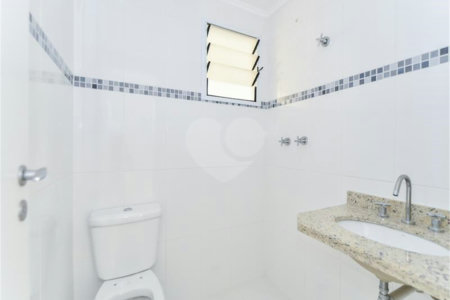 Apartamento à venda com 3 quartos, sendo 1 suíte, em Vila Gumercindo, São Paulo, SP