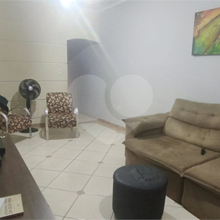 Casa à venda com 4 quartos, sendo 3 suítes, em Jardim Vila Galvão, Guarulhos, SP
