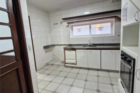 Casa à venda ou para alugar com 5 quartos, sendo 4 suítes,  em Santa Rosa, Vinhedo, SP