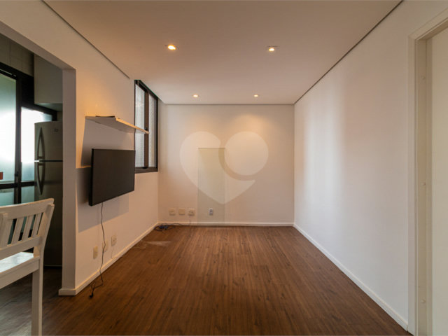Apartamento à venda com 2 suítes em Moema, São Paulo, SP