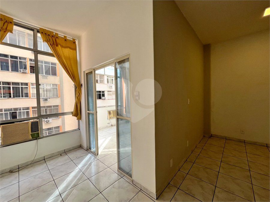 Apartamento à venda ou para alugar com 1 suíte no Centro, Rio de Janeiro, RJ