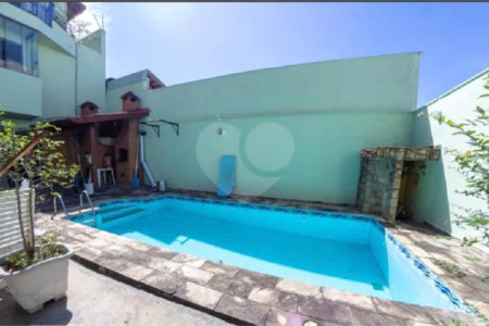 Sobrado à venda ou para alugar com 4 suítes em Vila Paulicéia, São Paulo, SP