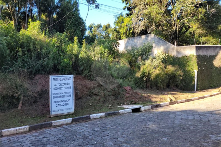 Terreno à venda no condomínio Champs Elysees Village, Mairiporã - SP