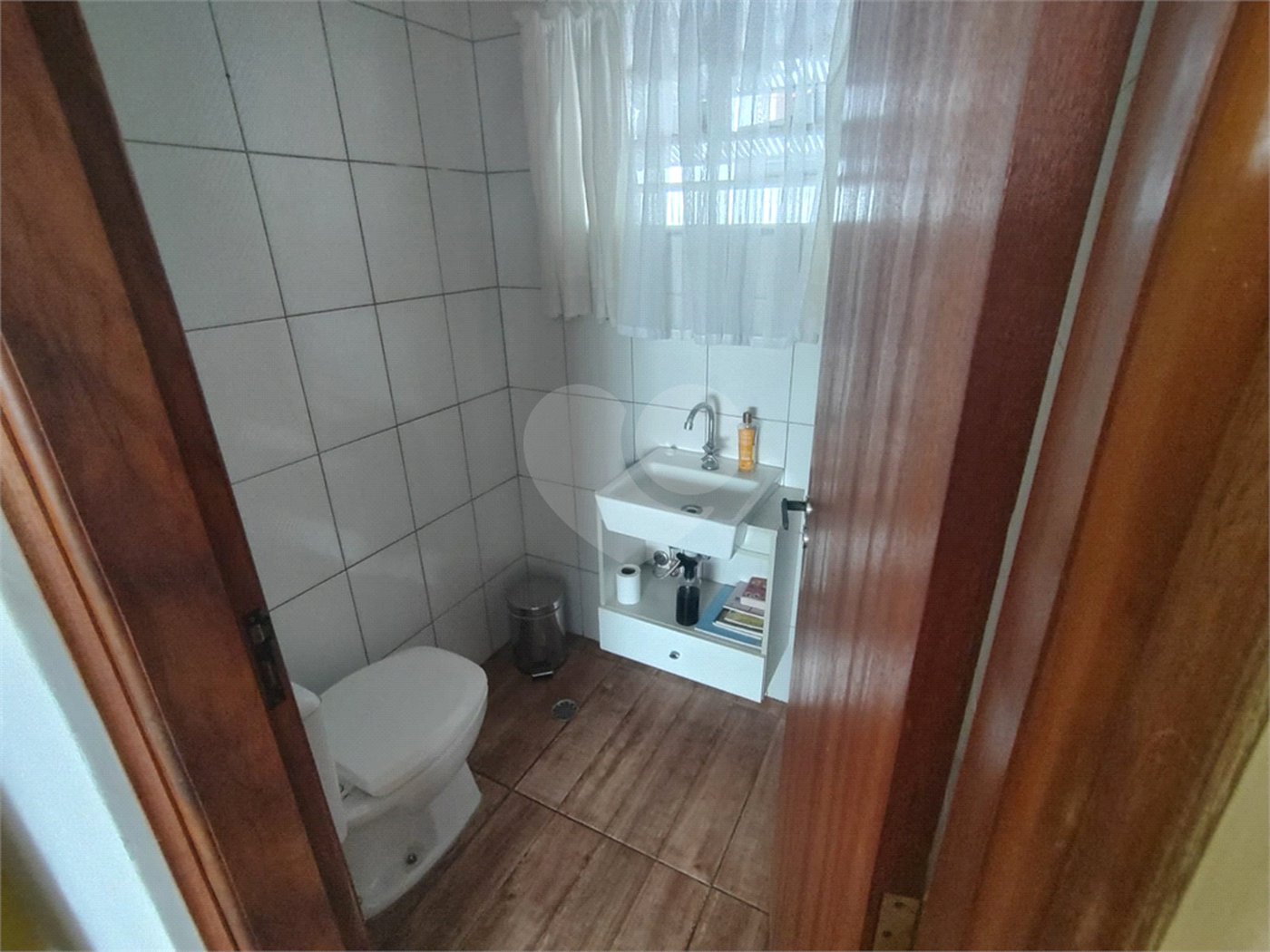 Casa para alugar com 3 quartos, sendo 1 suíte, em Jardim do Lago, Atibaia, SP